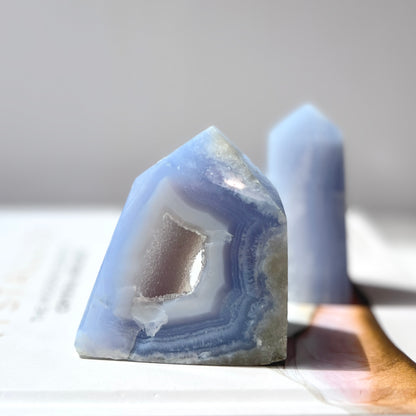 Blue Lace Agate Druzy Point 藍紋瑪瑙