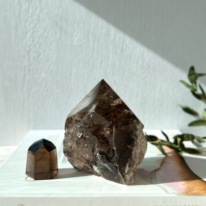 Smoky Quartz semi polished point (SQ-019)