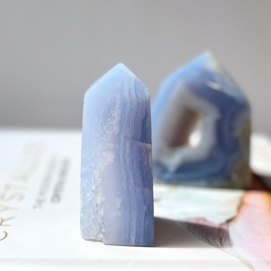 Blue Lace Agate Point 藍紋瑪瑙