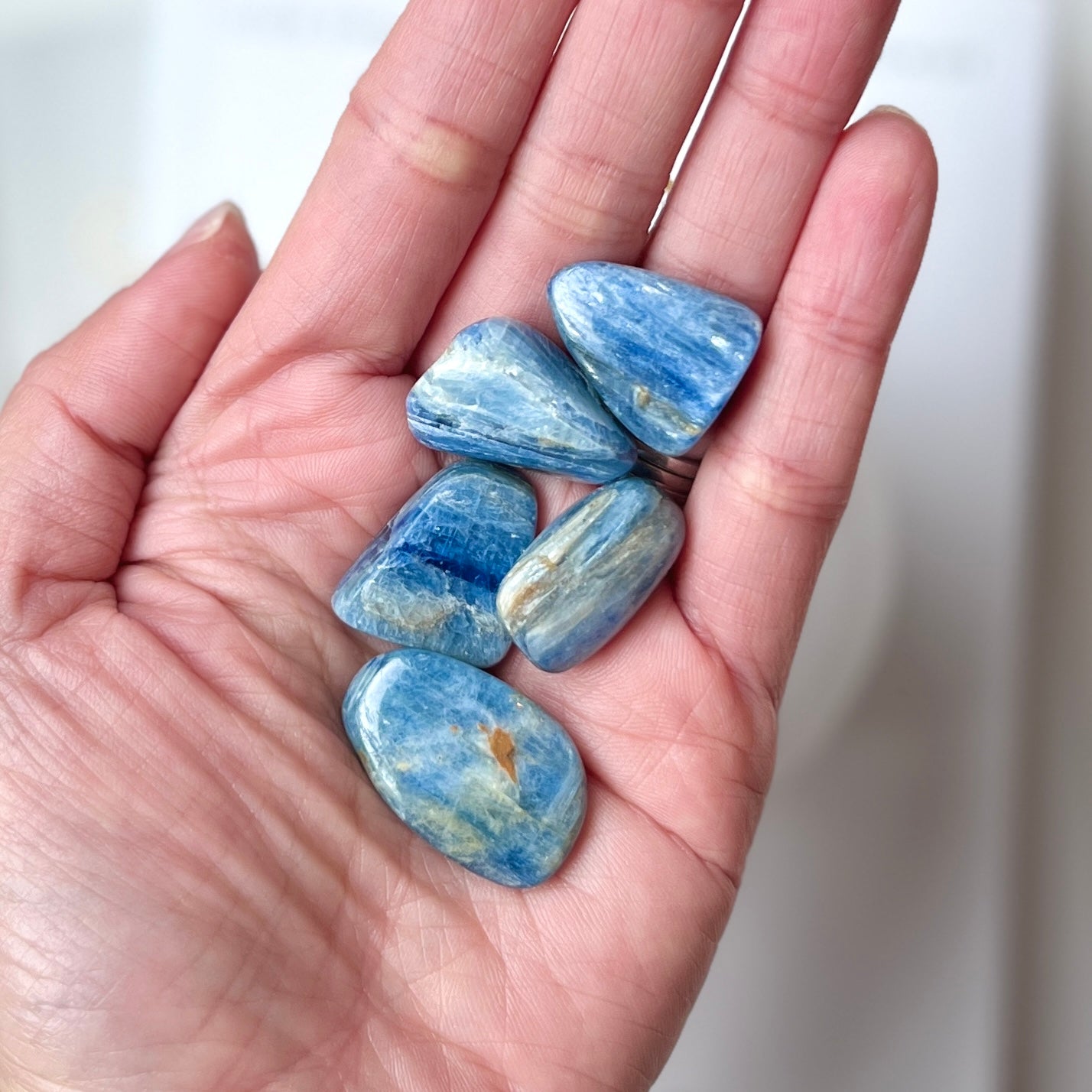 Kyanite Tumble Stone 2-3cm 藍晶石