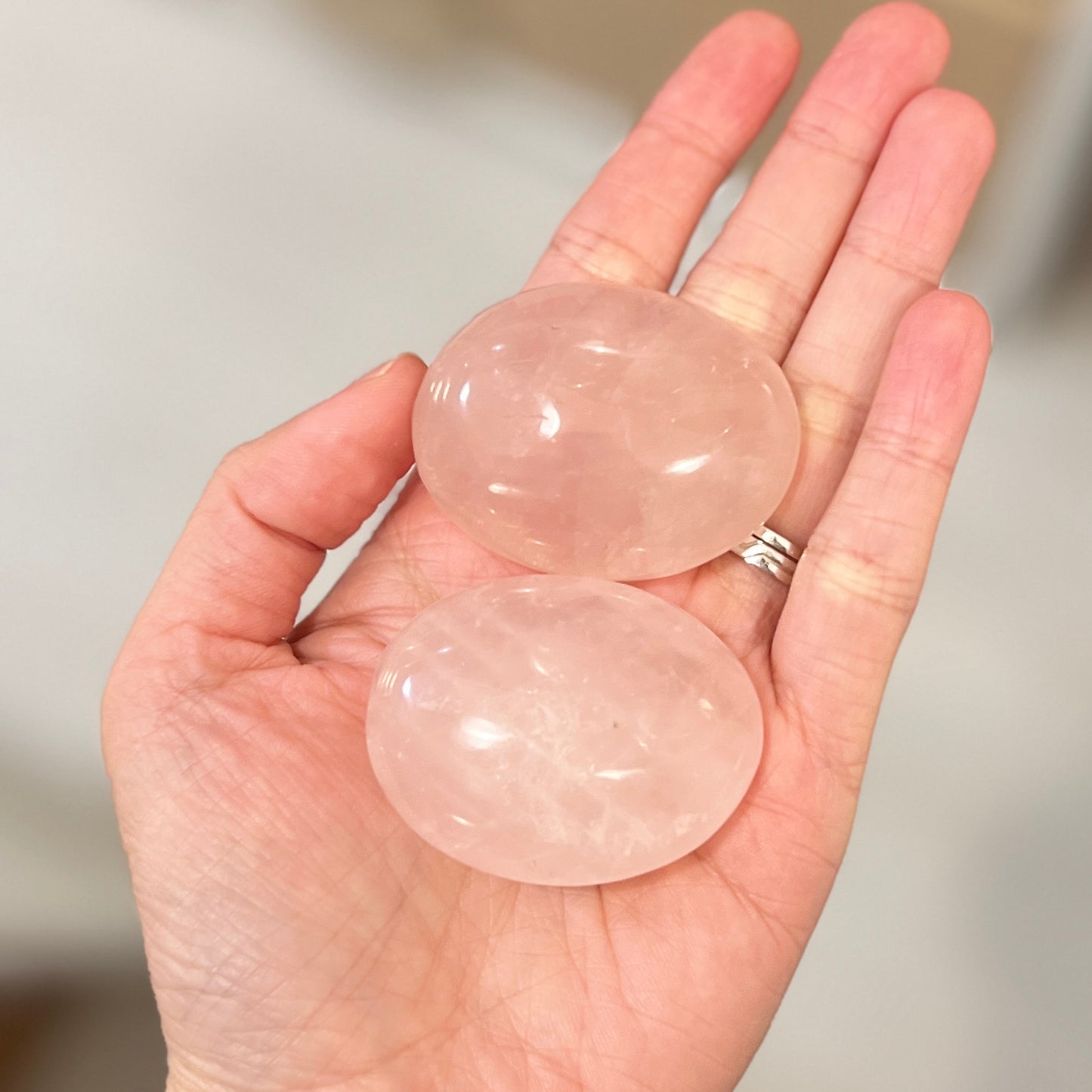 Rose Quartz Palm Stone (RQ-PS02)