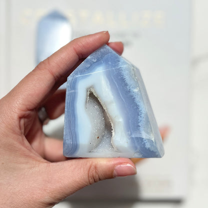 Blue Lace Agate Druzy Point 藍紋瑪瑙