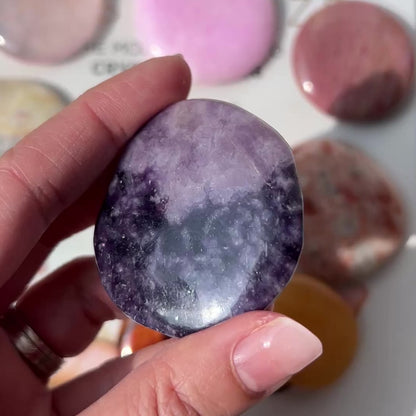 Lepidolite Palm Stone 紫鋰雲母