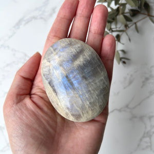 Moonstone x Sunstone Palm stone (MS-001)